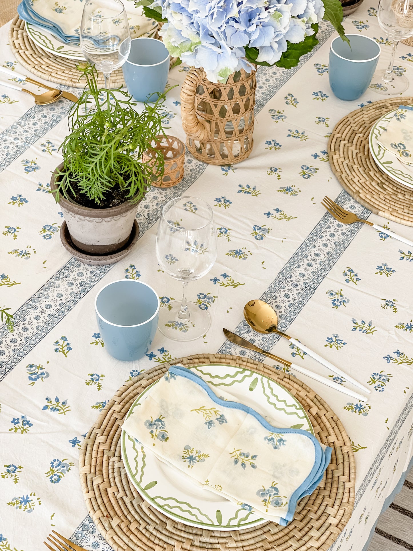 Piccoli Fiori Blue Tablecloth